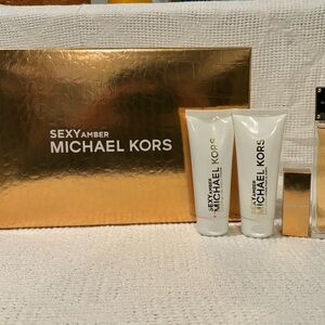 Michael Kors Sexy Amber Gift Set